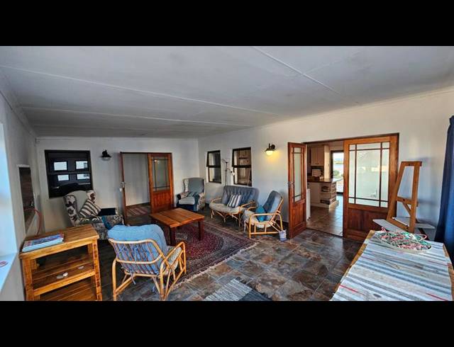 3 BEDROOM HOUSE FOR SALE IN DWARSKERSBOS